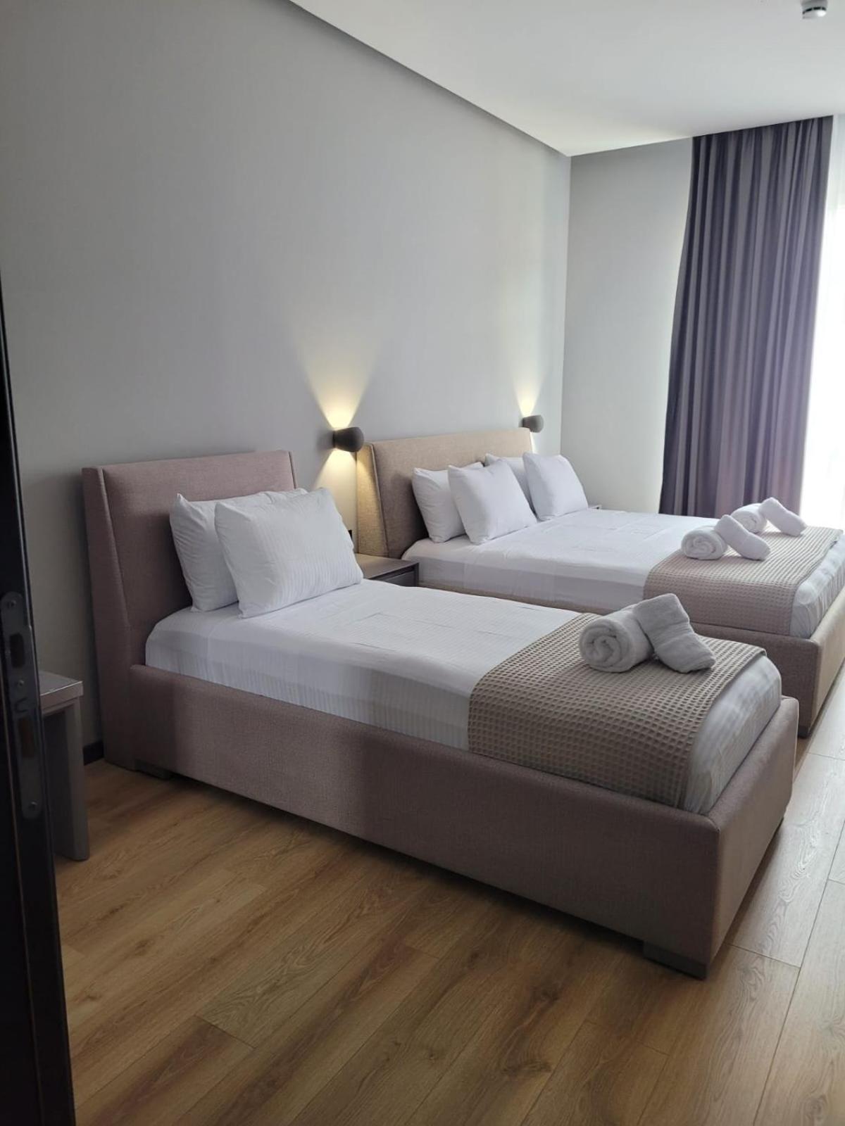 Toer Hotel & Spa Sarandë Buitenkant foto