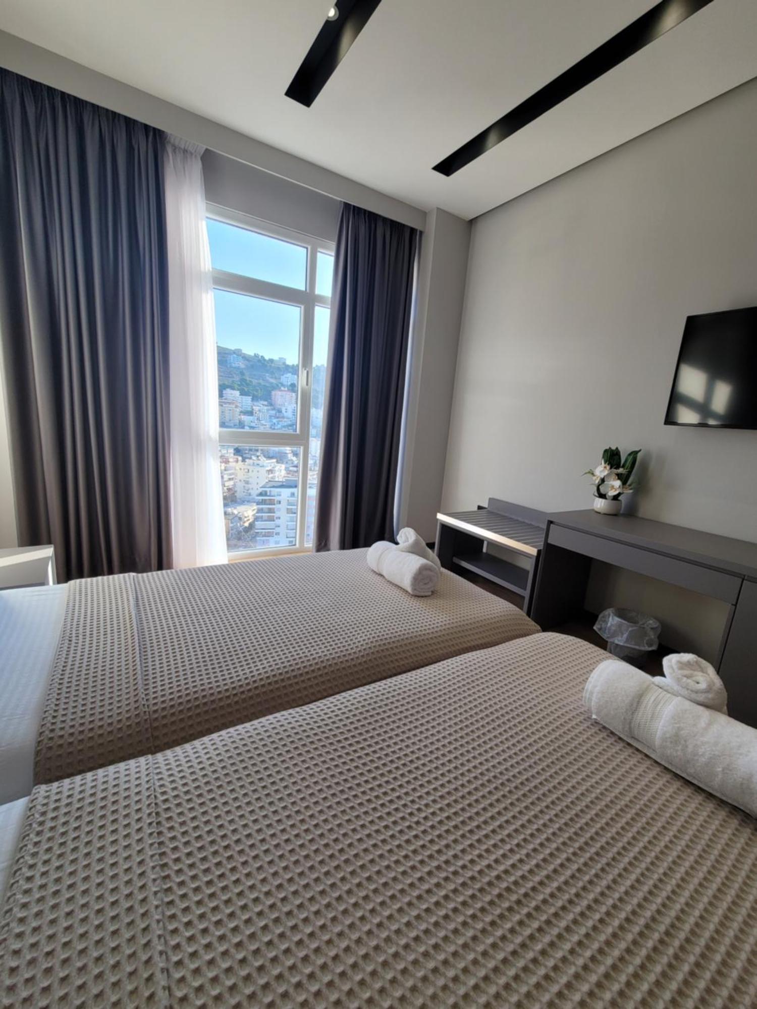 Toer Hotel & Spa Sarandë Buitenkant foto