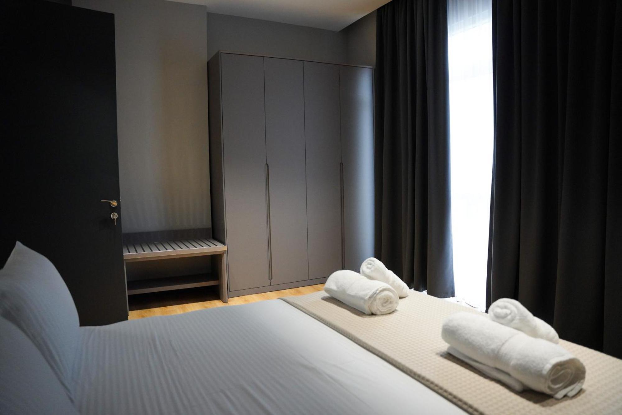 Toer Hotel & Spa Sarandë Buitenkant foto